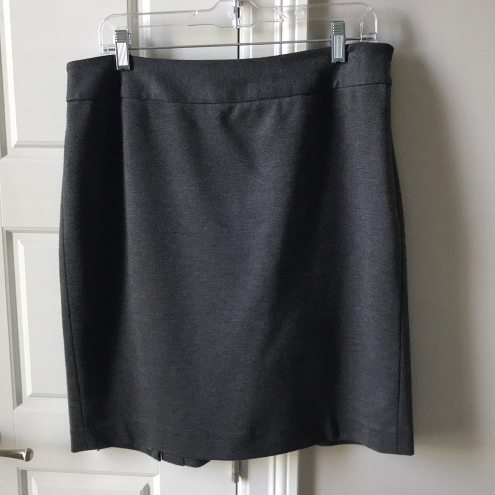Gray skirt loft